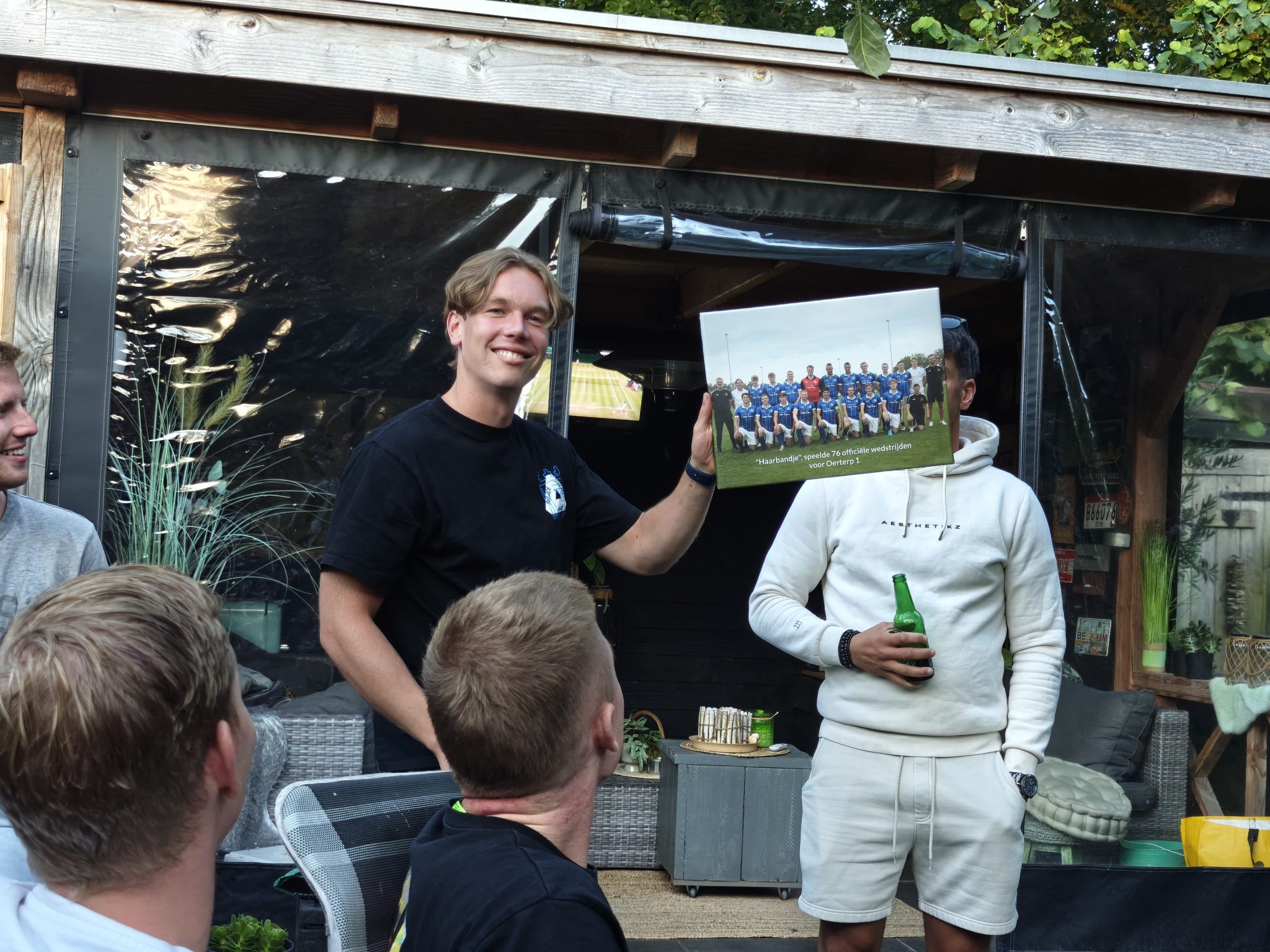 Einde seizoensfeestjes teams; Scheveningen